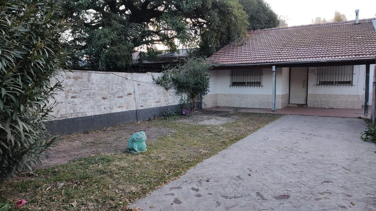 Casa en Venta - 4 Dormitorios 2 Baños - 150m2