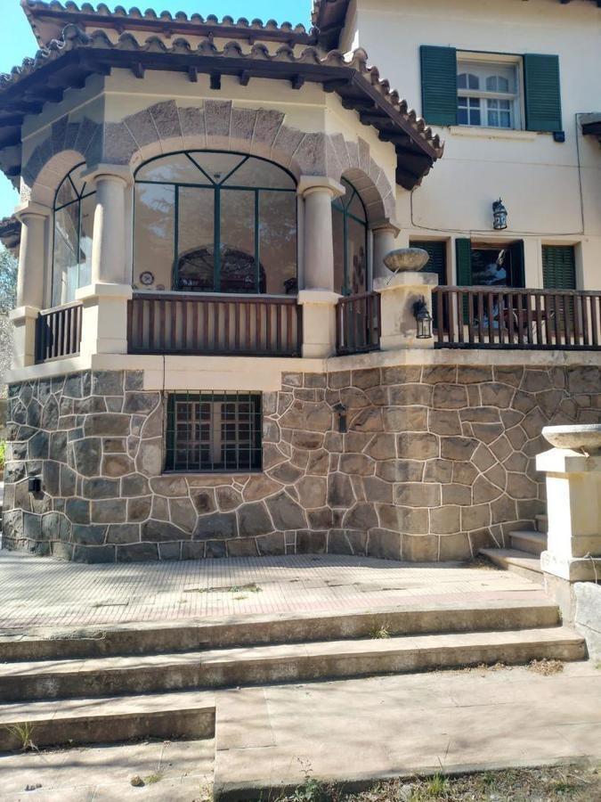Casa en venta - 8 Dormitorios 10 Baños - Córdoba