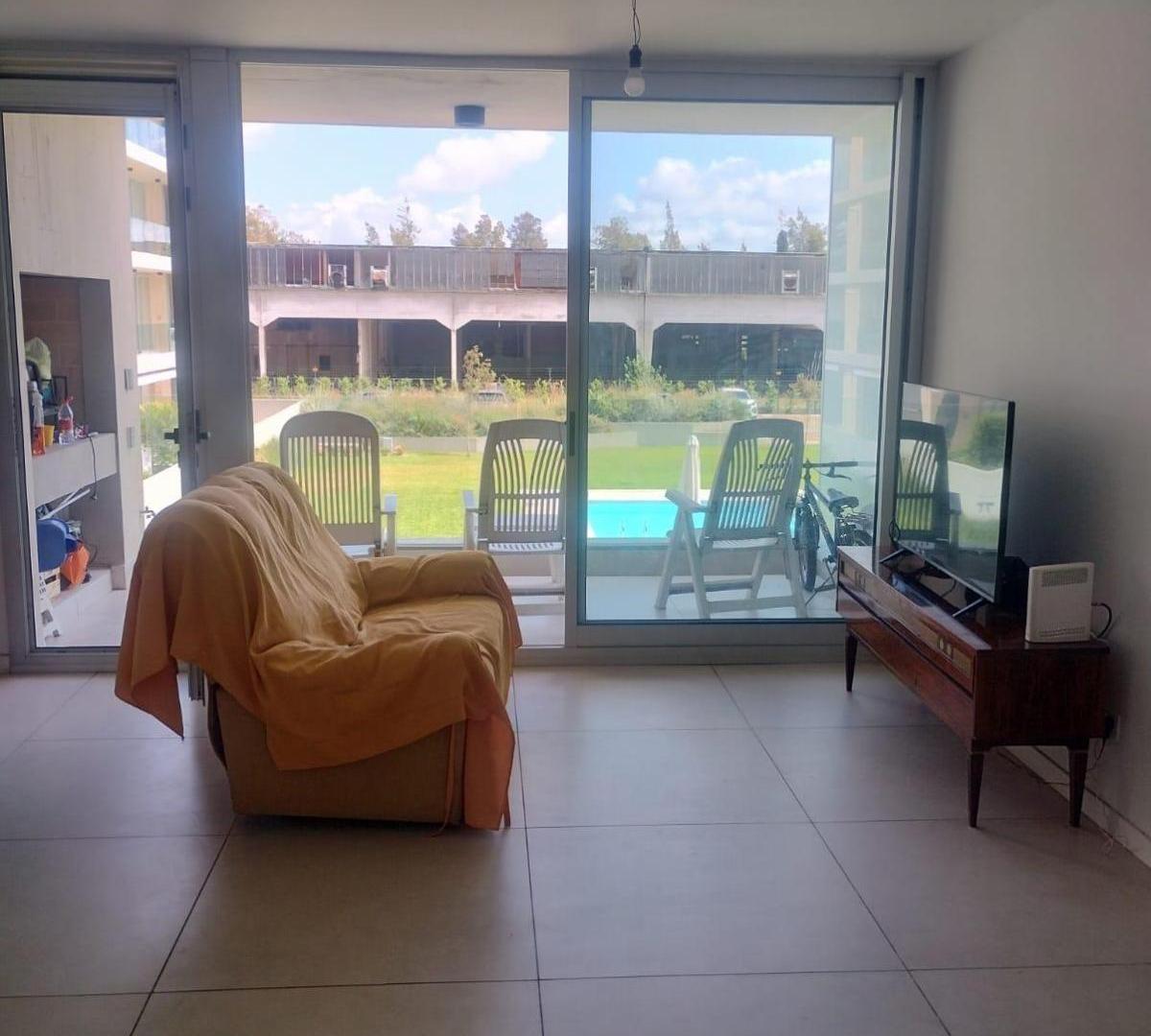 Departamento en venta - 2 Dormitorios 1 Baño - San Isidro