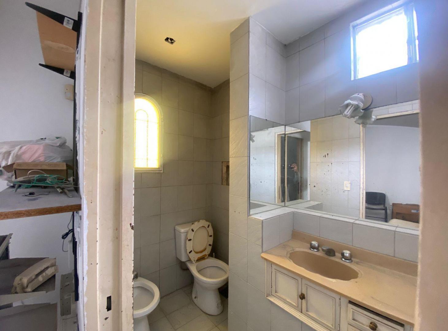 Foto de Oficina en venta - 7 Ambientes - La Plata, imagen 2