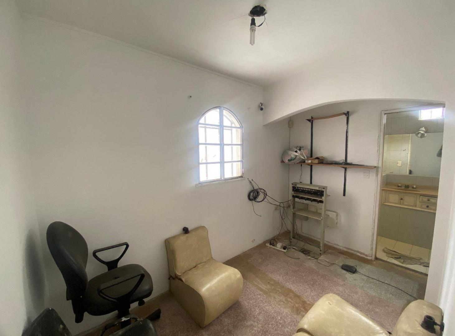 Oficina en venta - 7 Ambientes - La Plata