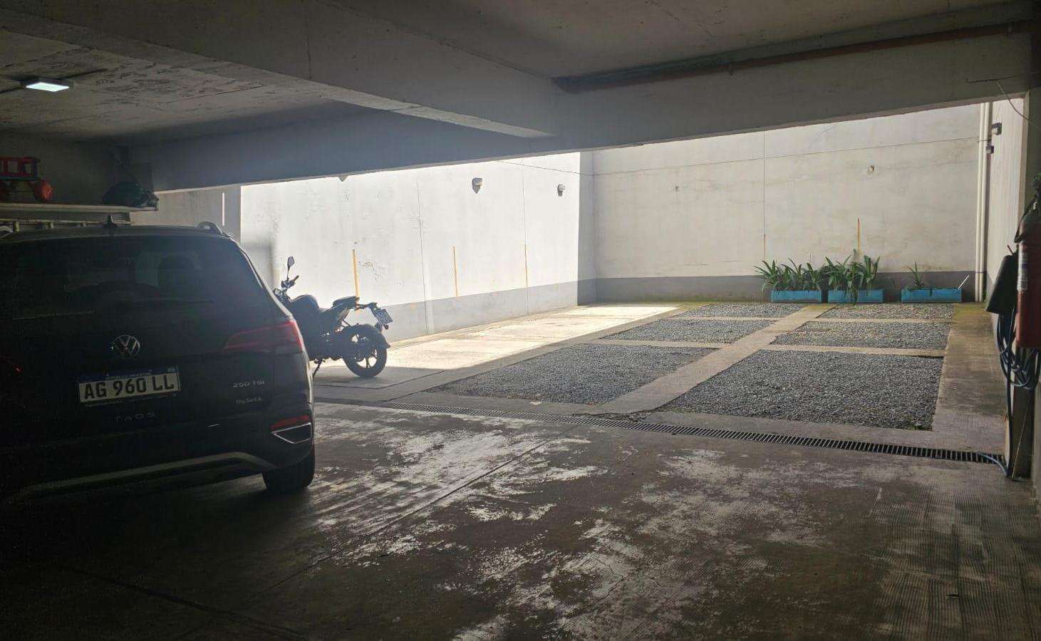 Cochera en venta - 15Mts2 - Almagro