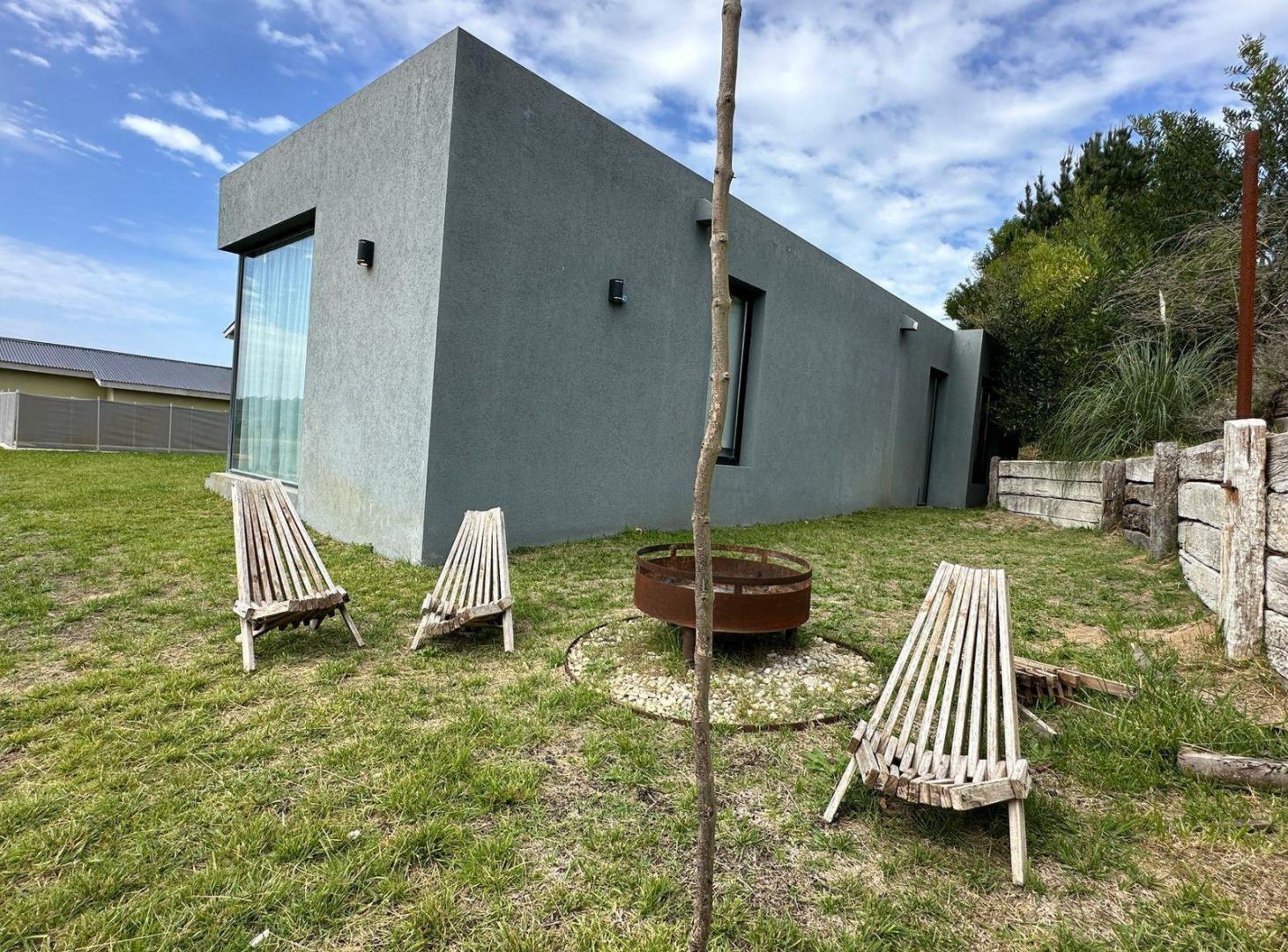 Casa en venta - 3 Dormitorios 3 Baños - Pinamar