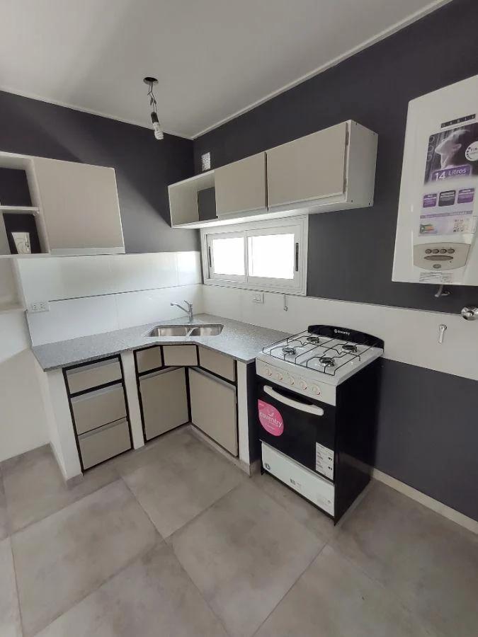 Foto de Departamento en venta - 2 dormitorios 1 baño - 75 mts2 - La Plata, imagen 1