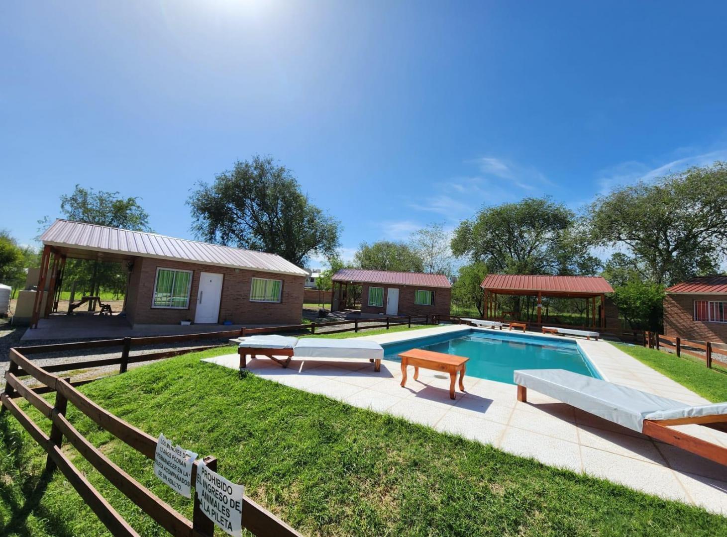 Quinta en venta - 8 Dormitorios 4 Baños - 2000mts2 - Córdoba
