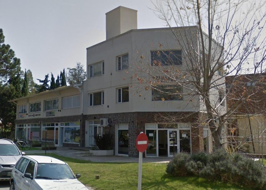 Edificio Comercial en venta - 3 niveles - oficinas baños - 1014mts2 -  Pinamar
