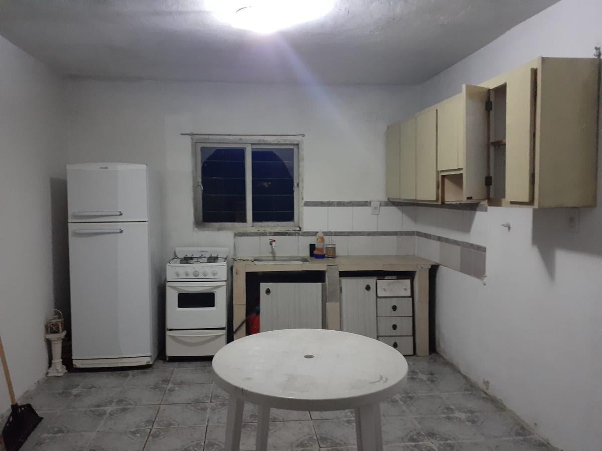 Casa en venta - 2 dormitorios 1 baño -Cochera - 200mts2 - Lisandro Olmos Etcheverry, La Plata