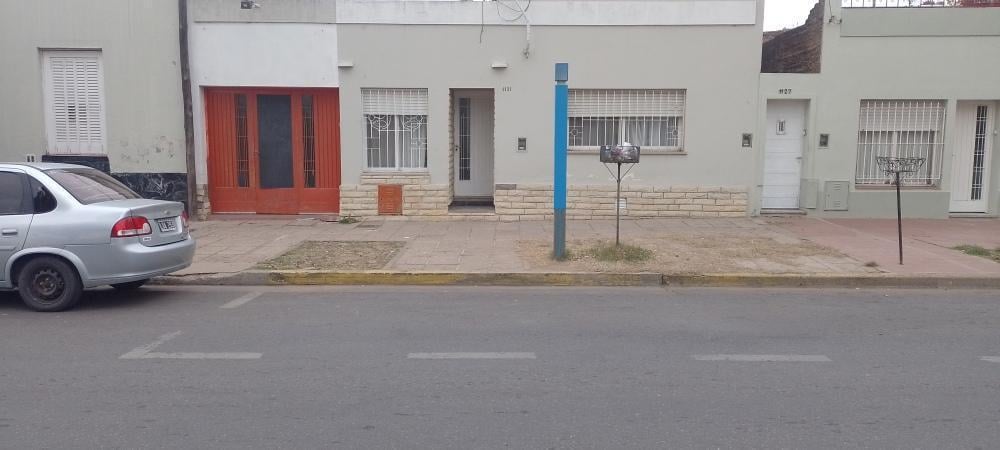 Casa en venta - 2 Dormitorios 1 Baño - Cochera - 260Mts2 - Junín