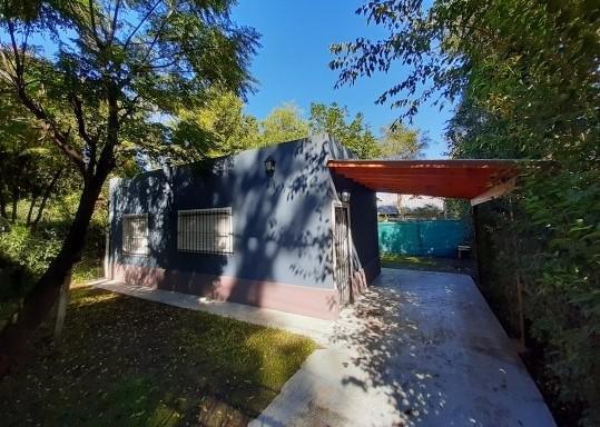 Casa en venta - 2 dormitorios 1 baño 1 cochera - 120mts2 totales - Pilar