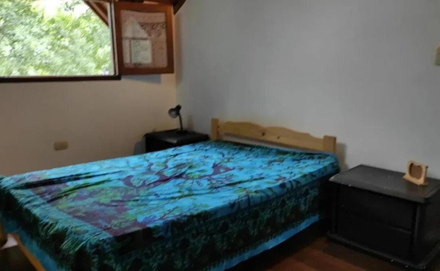 Casa en venta - 4 Dormitorios 2 Baños - Santa Teresita