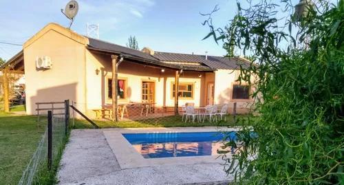 Casa en venta - 3 Dormitorios 1 Baño - 600mts2 - Lobos