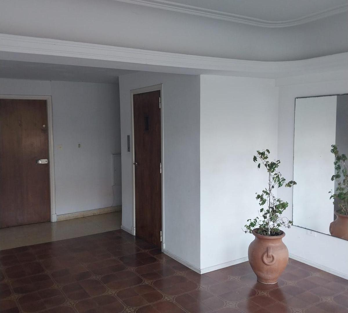 Foto de Departamento en venta - 3 Dormitorios 2 Baños - 105Mts2 - Colinas, imagen 1