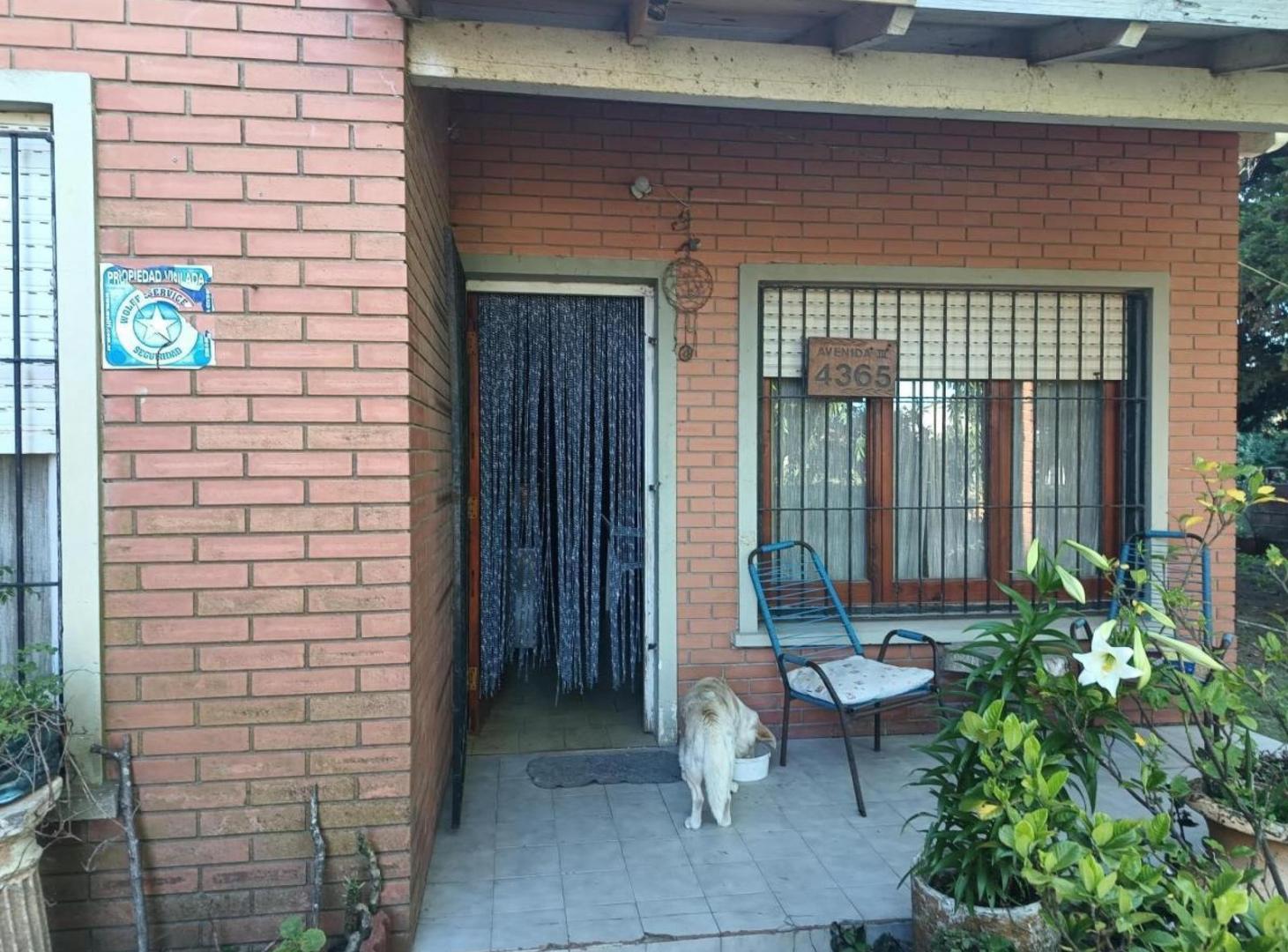 Foto de Casa en venta - 2 Dormitorios 1 Baño - San Clemente del Tuyú, imagen 2