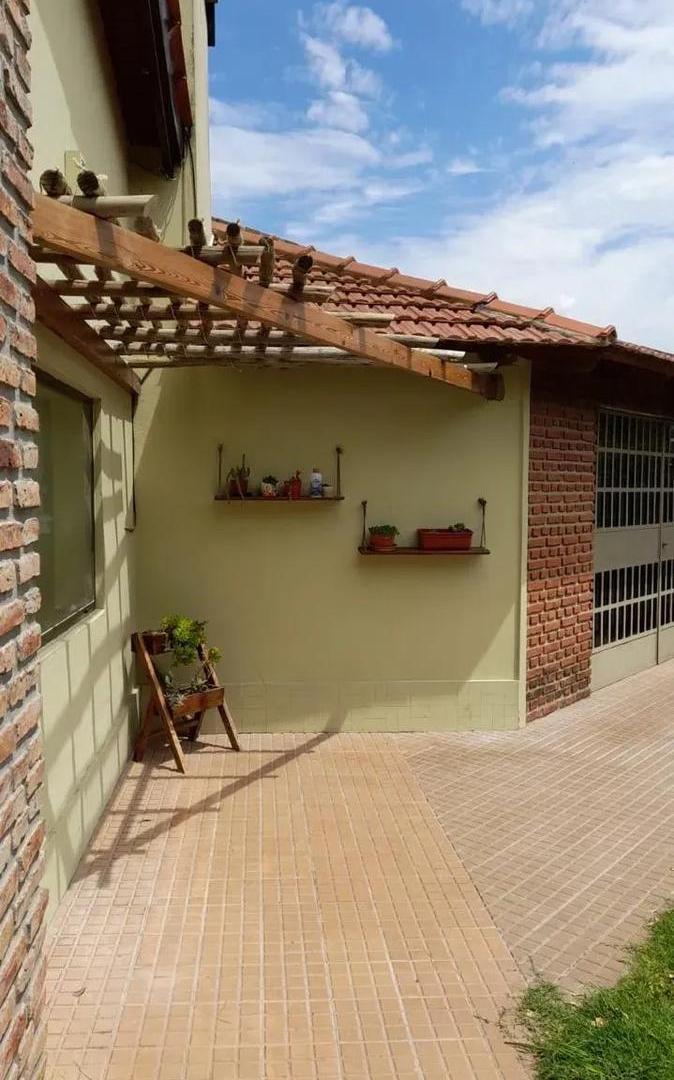 Foto de Casa en Venta - 3 dormitorios 4 baños - Olavarria, imagen 4