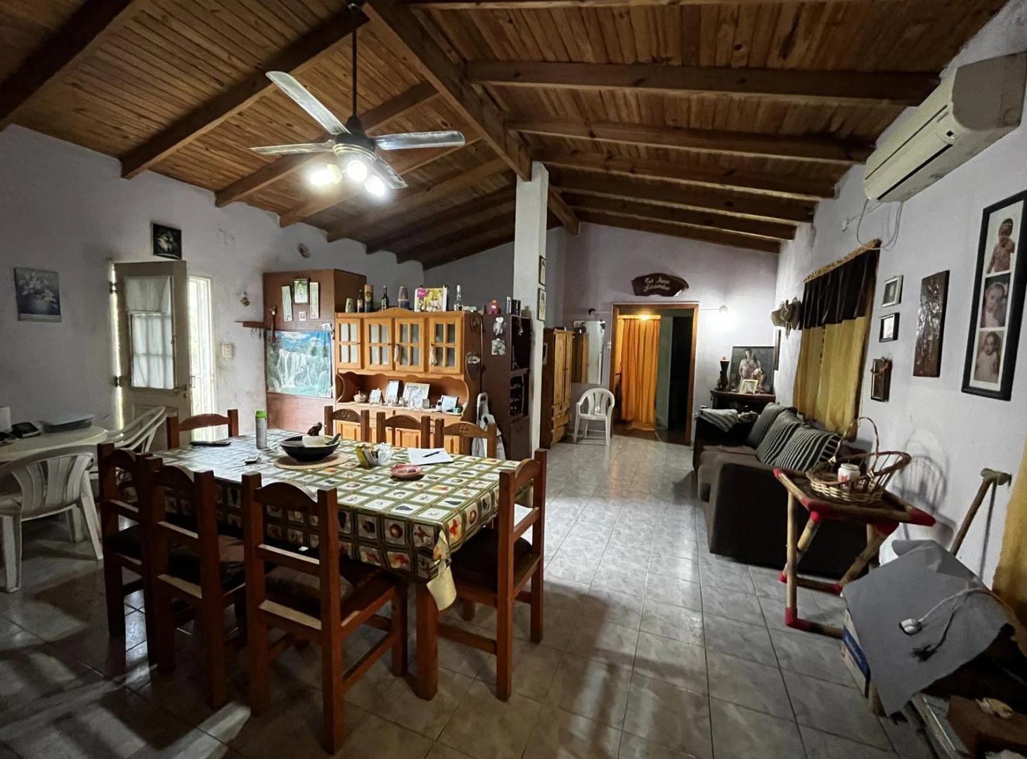Foto de Casa en venta - 1 Dormitorio 1 Baño - Villa Parque Sicardi, imagen 3