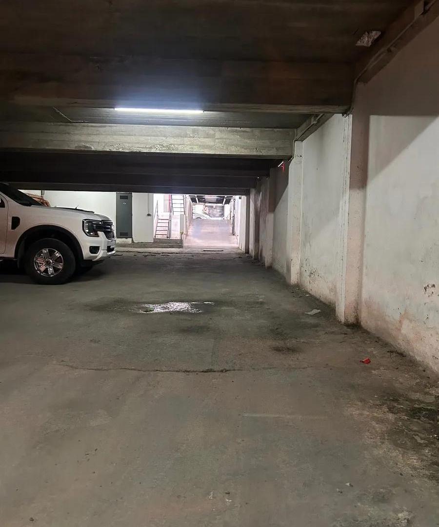 Foto de Cochera en venta - 10Mts2 - La Plata, imagen 4