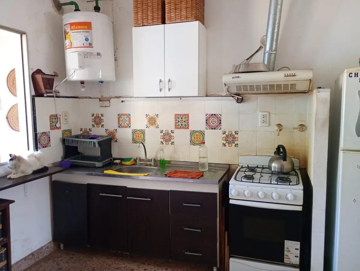 Foto de Casa en venta - 4 Dormitorios 2 Baños - General Las Heras, imagen 4