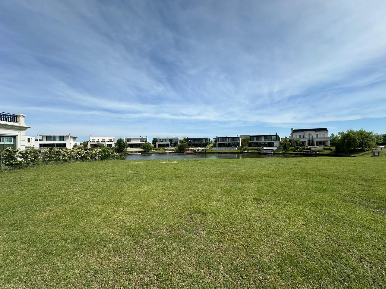 Terreno en venta - 907.48Mts2 - Nordelta