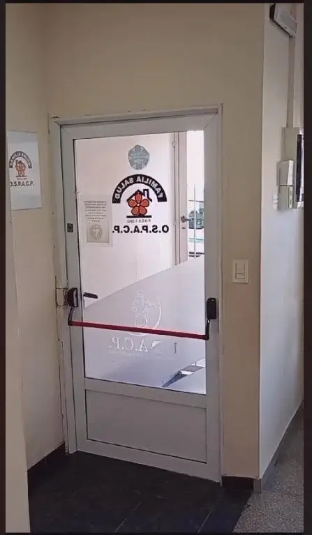 Local Comercial en alquiler - 6 Ambientes - Merlo 4