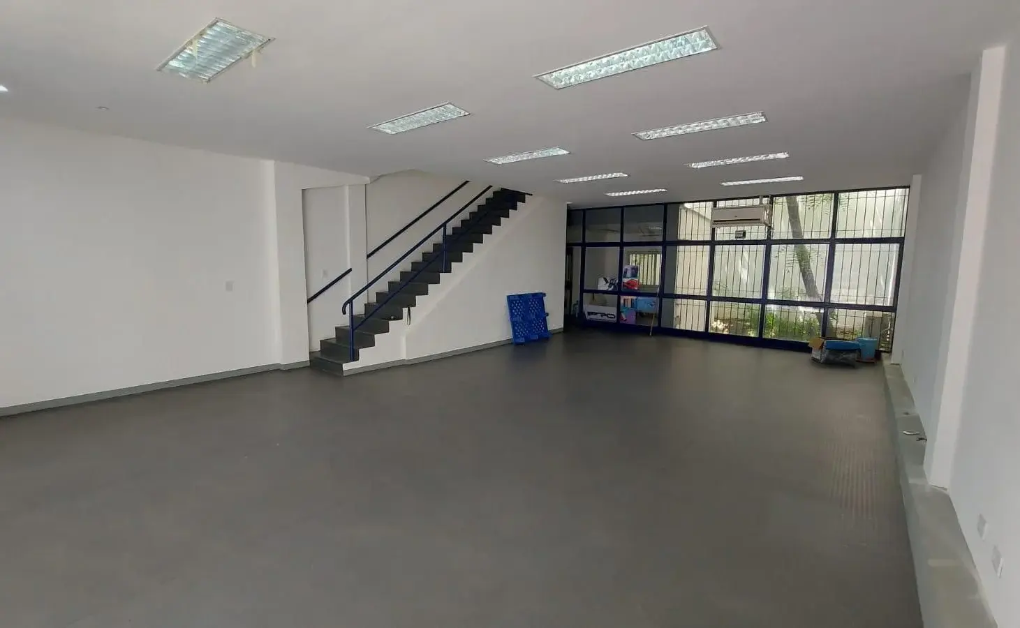 Local Comercial en alquiler - 5 Ambientes - San Telmo 3