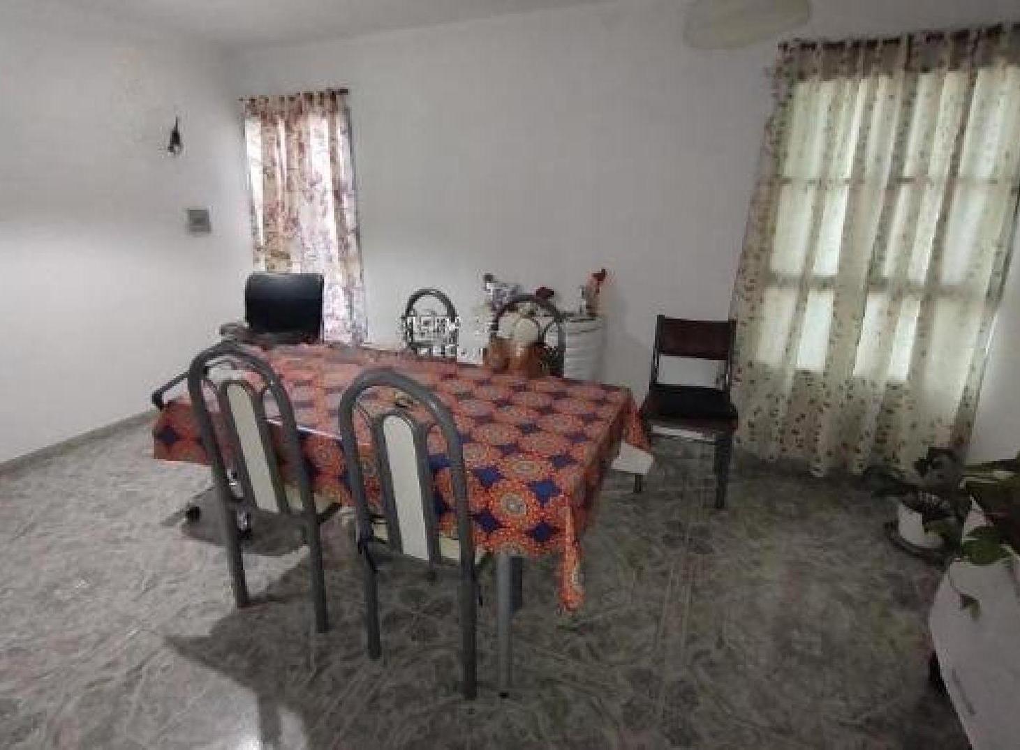 Dúplex en venta - 4 Dormitorios 4 Baños - 100Mts2 - Villa Elvira, La Plata