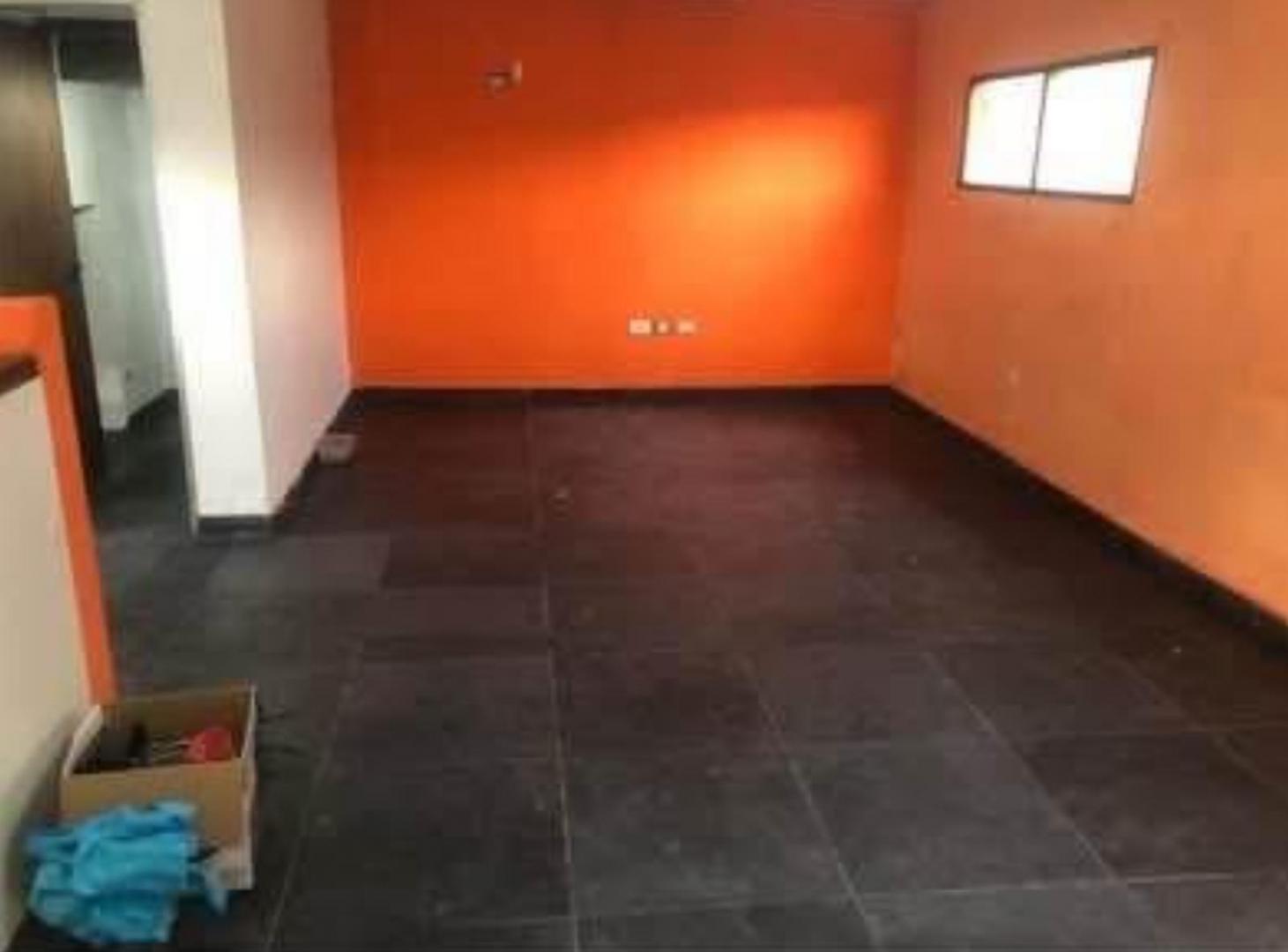 Foto de Casa en venta - 2 Dormitorios 2 Baños - City Bell, imagen 2