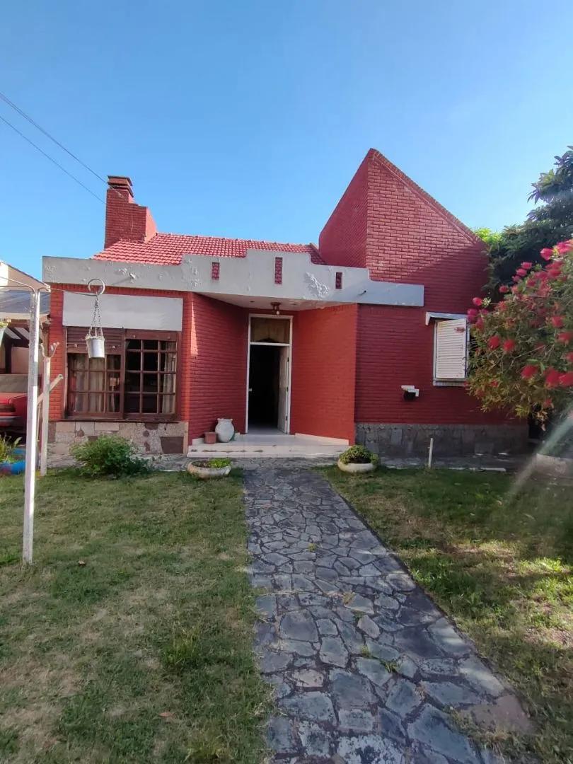 Departamento en venta - 2 Dormitorios 4 Baños - San Bernardo del Tuyú