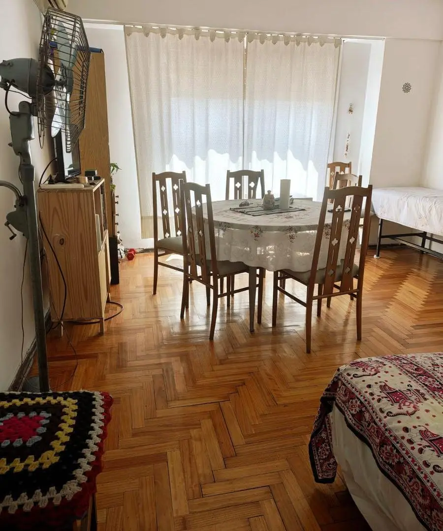 Departamento en venta - 1 Dormitorio 1 Baño - Monte Castro 2