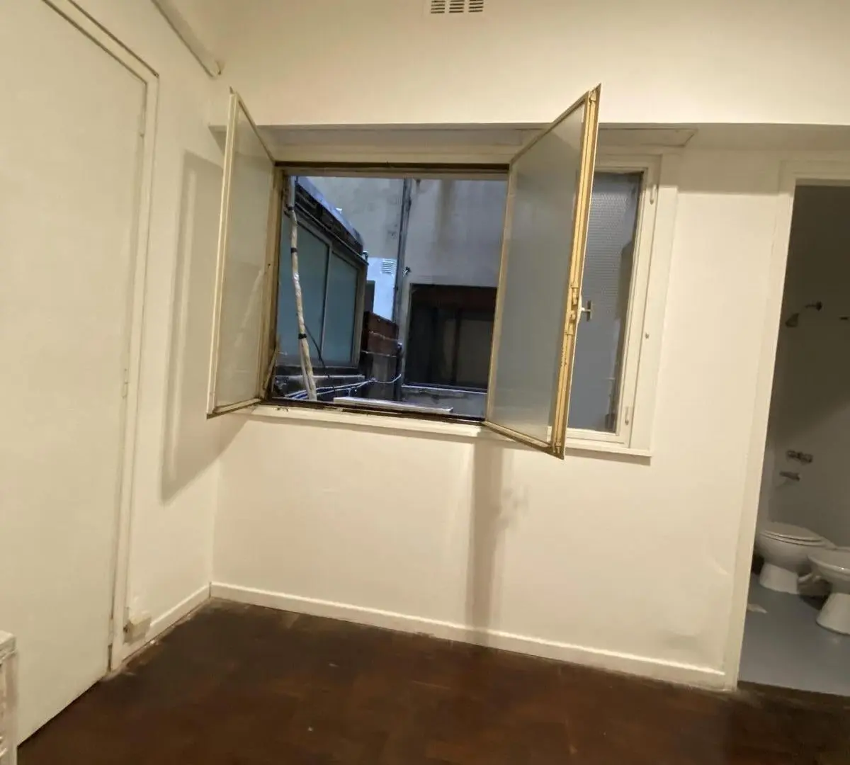 Oficina en venta - 1 Despacho 1 Baño - La Plata 4