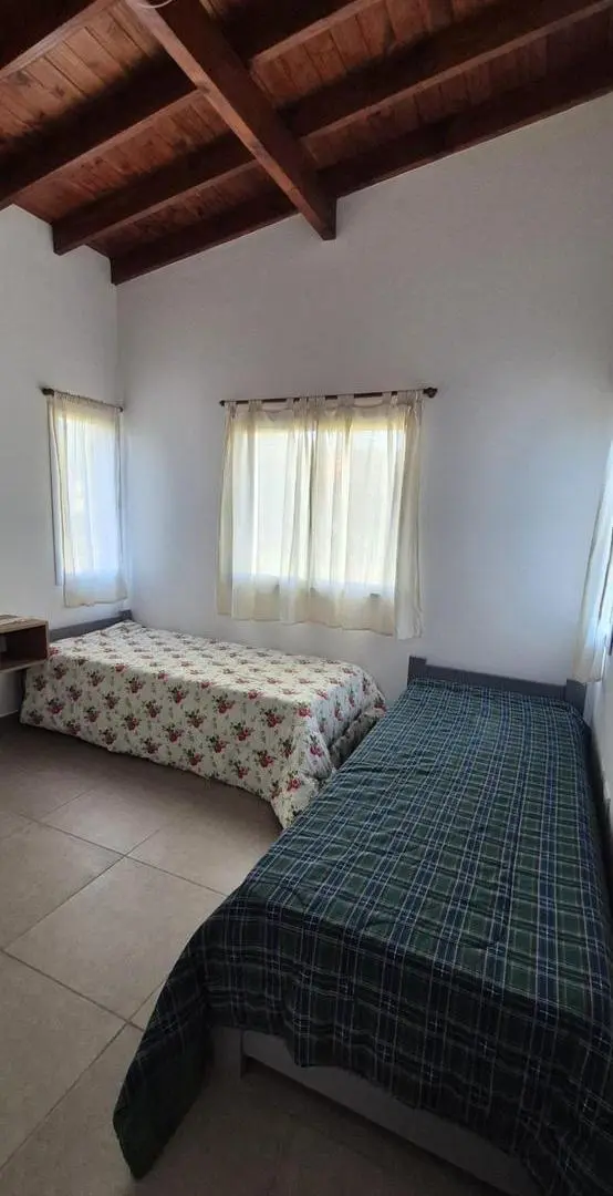 Casa en venta - 3 Dormitorios 2 Baños - Costa del Este 2