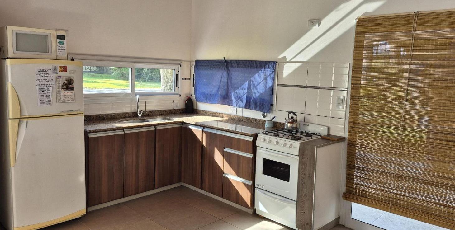 Foto de Casa en venta - 3 Dormitorios 2 Baños - Costa del Este, imagen 3