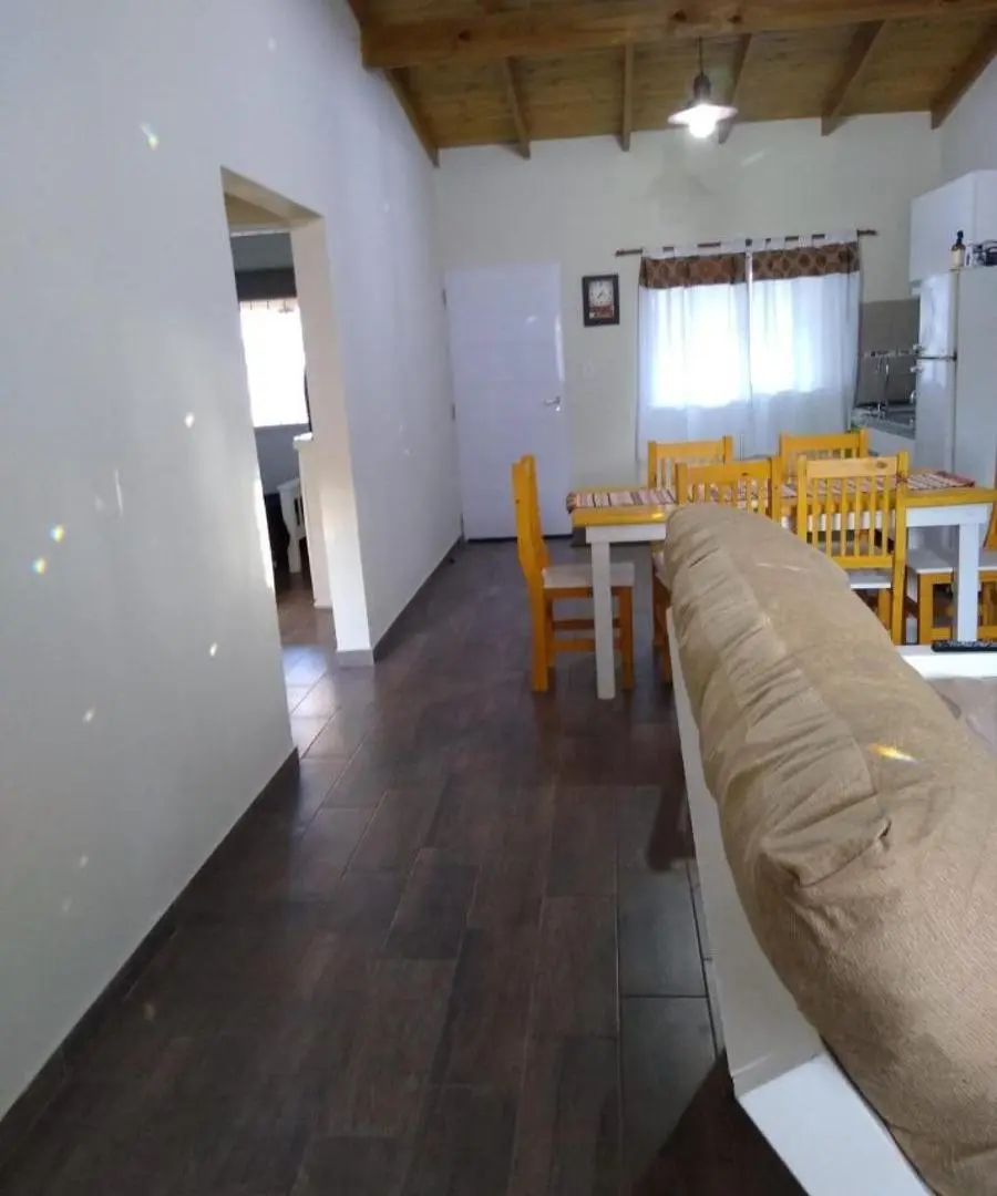 Casa en venta - 2 Dormitorios 1 Baño - San Clemente del Tuyú 3