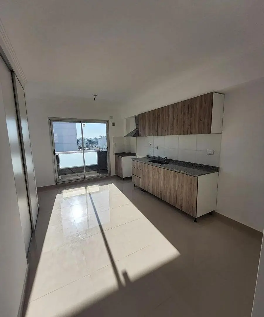 Departamento en venta - 2 Dormitorios 2 Baños - 88mts2 - Wilde 5