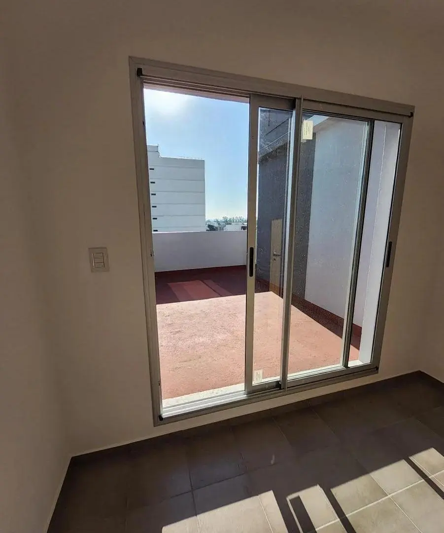 Departamento en venta - 2 Dormitorios 2 Baños - 88mts2 - Wilde 3
