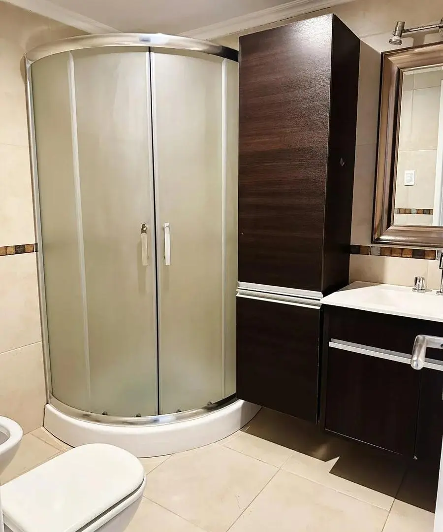 Casa en venta - 4 Dormitorios 4 Baños - General Pueyrredón 3