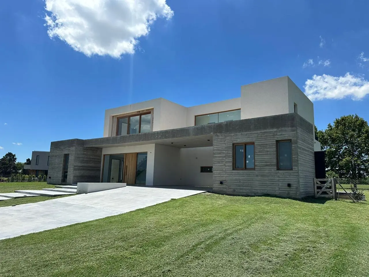 Casa en venta - 4 Dormitorios 5 Baños - Cocheras - 387Mts2 - El Milord, Pilar 5