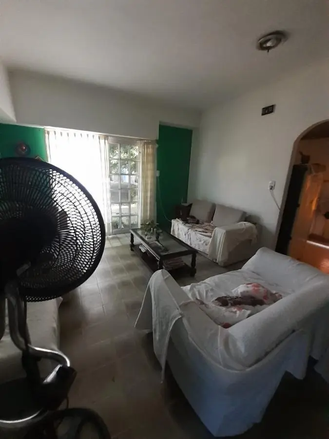 Casa en venta - 3 Dormitorios 3 Baños 1 Cochera - 458Mts2 - Villa Ballester 2