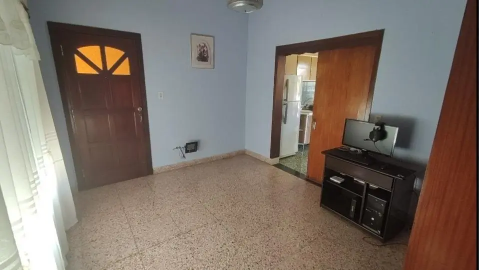 Casa en venta - 2 Dormitorios 1 Baño 1 Cochera - 358Mts2 - San Antonio De Padua 2