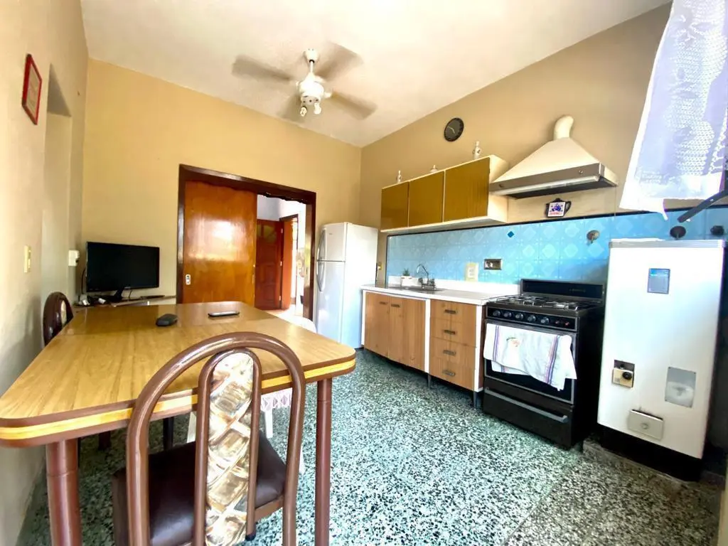 Casa en venta - 2 Dormitorios 1 Baño 1 Cochera - 358Mts2 - San Antonio De Padua 3