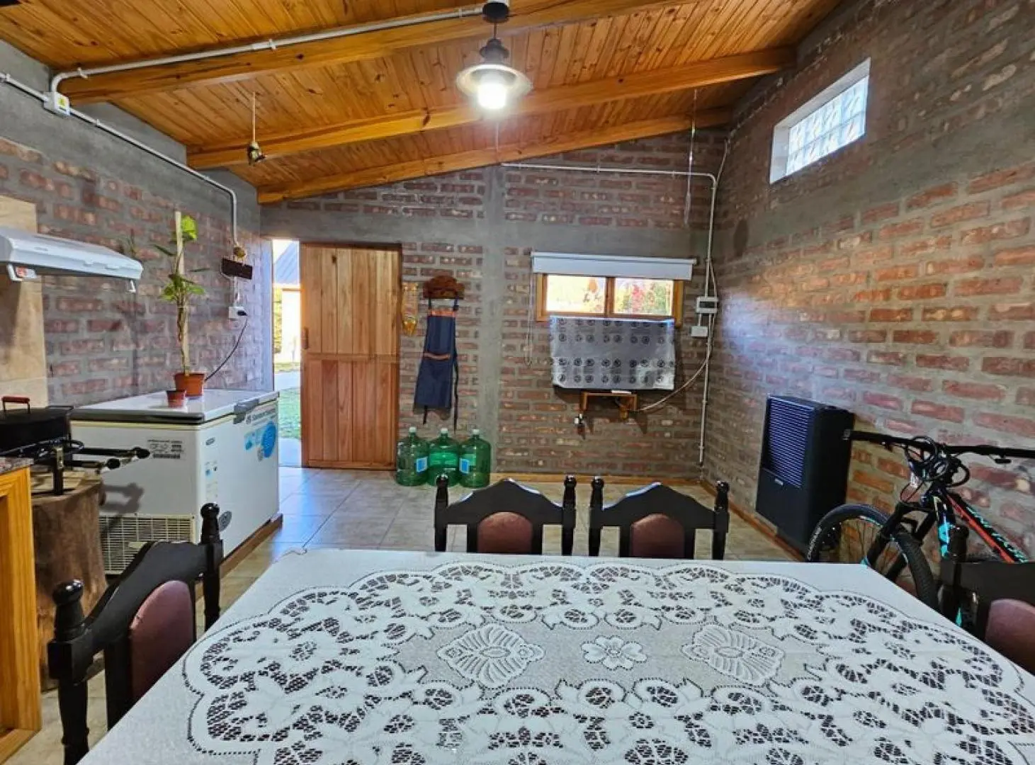 Casa en venta - 2 Dormitorios 2 Baños - Esquel 4