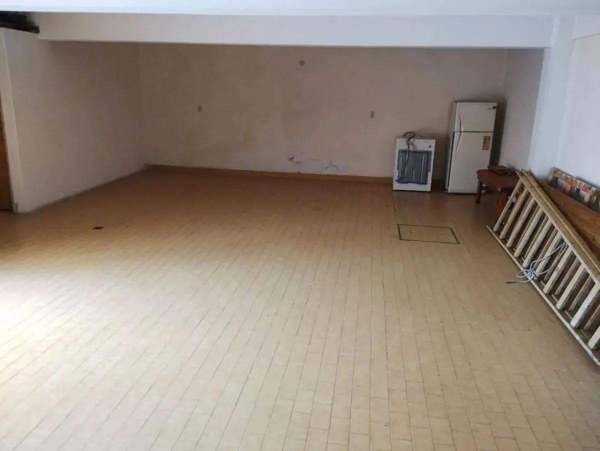 Casa en venta - 3 Dormitorios 3 Baños - Cochera - 267Mts2 - Miramar 2