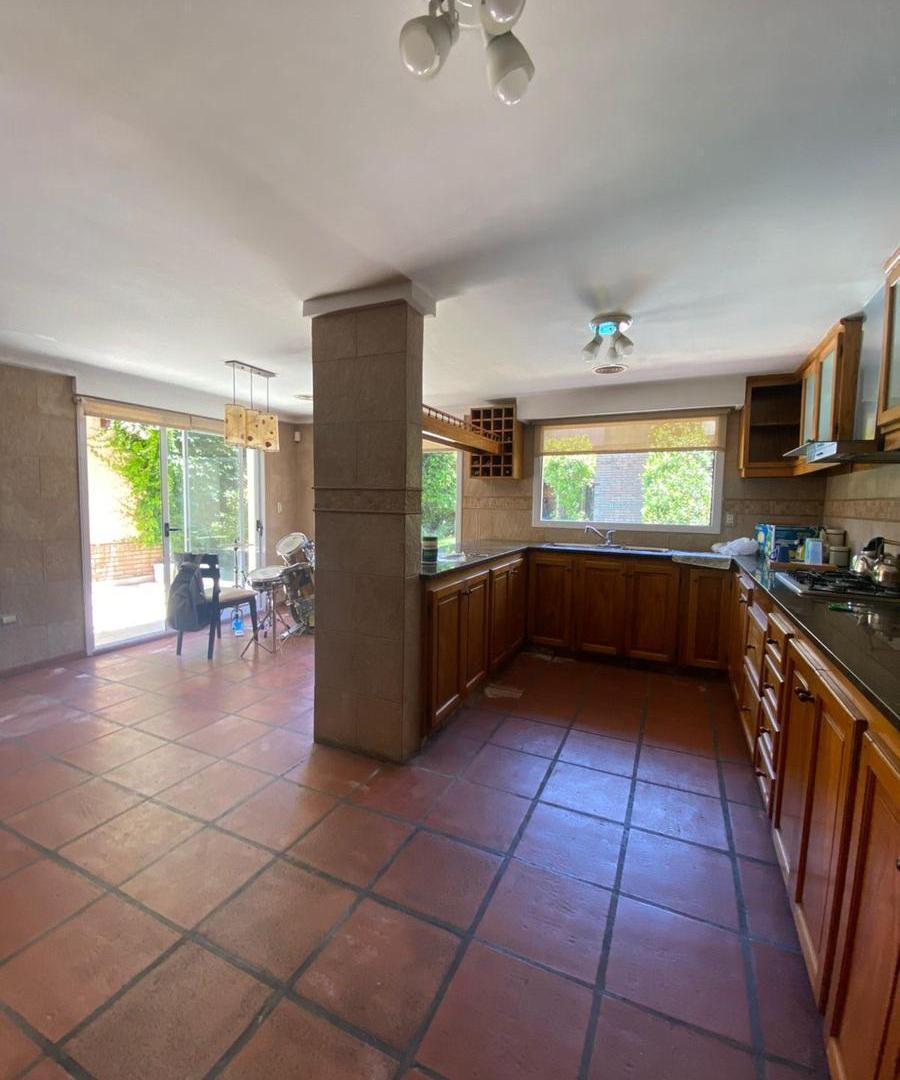 Foto de Casa en venta - 4 Dormitorios 3 Baños - La Matanza, imagen 4