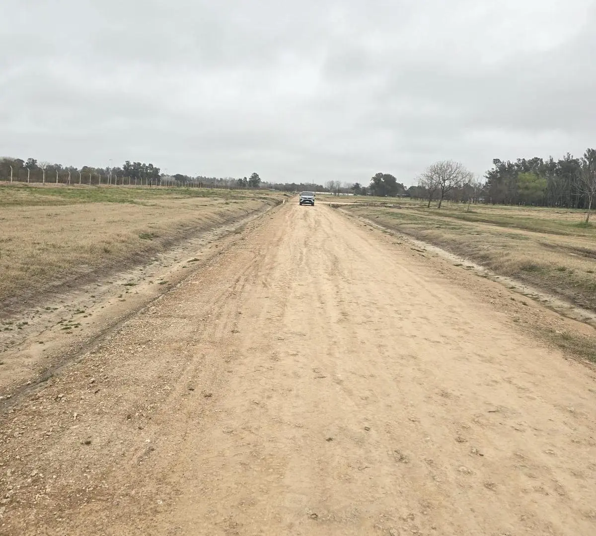 Terreno en venta - 600Mts2 - Country El Paraíso, Guernica 2
