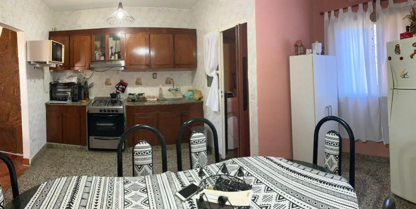 Departamento en venta - 2 Dormitorios 1 Baño - 62Mts2 - Berazategui 2