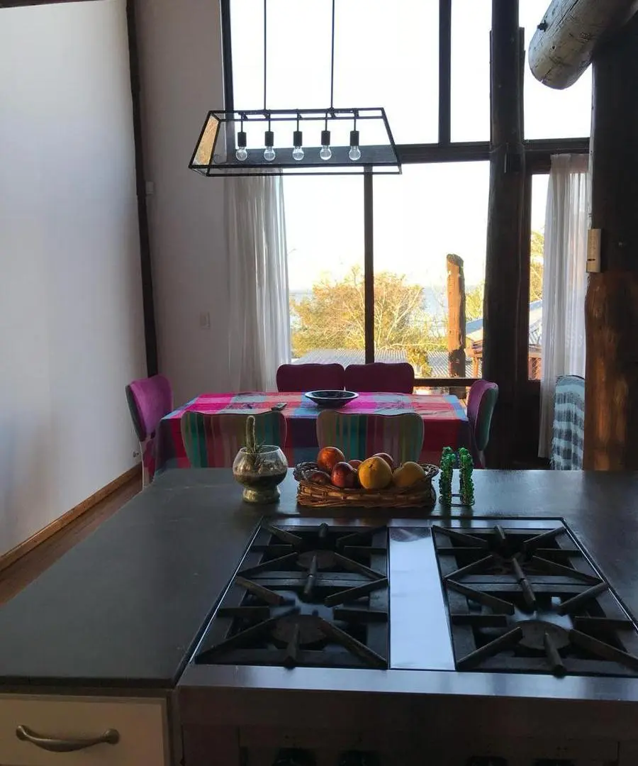 Casa en venta - 3 Dormitorios 2 Baños - Cocheras - 335Mts2 - Quilmes 4