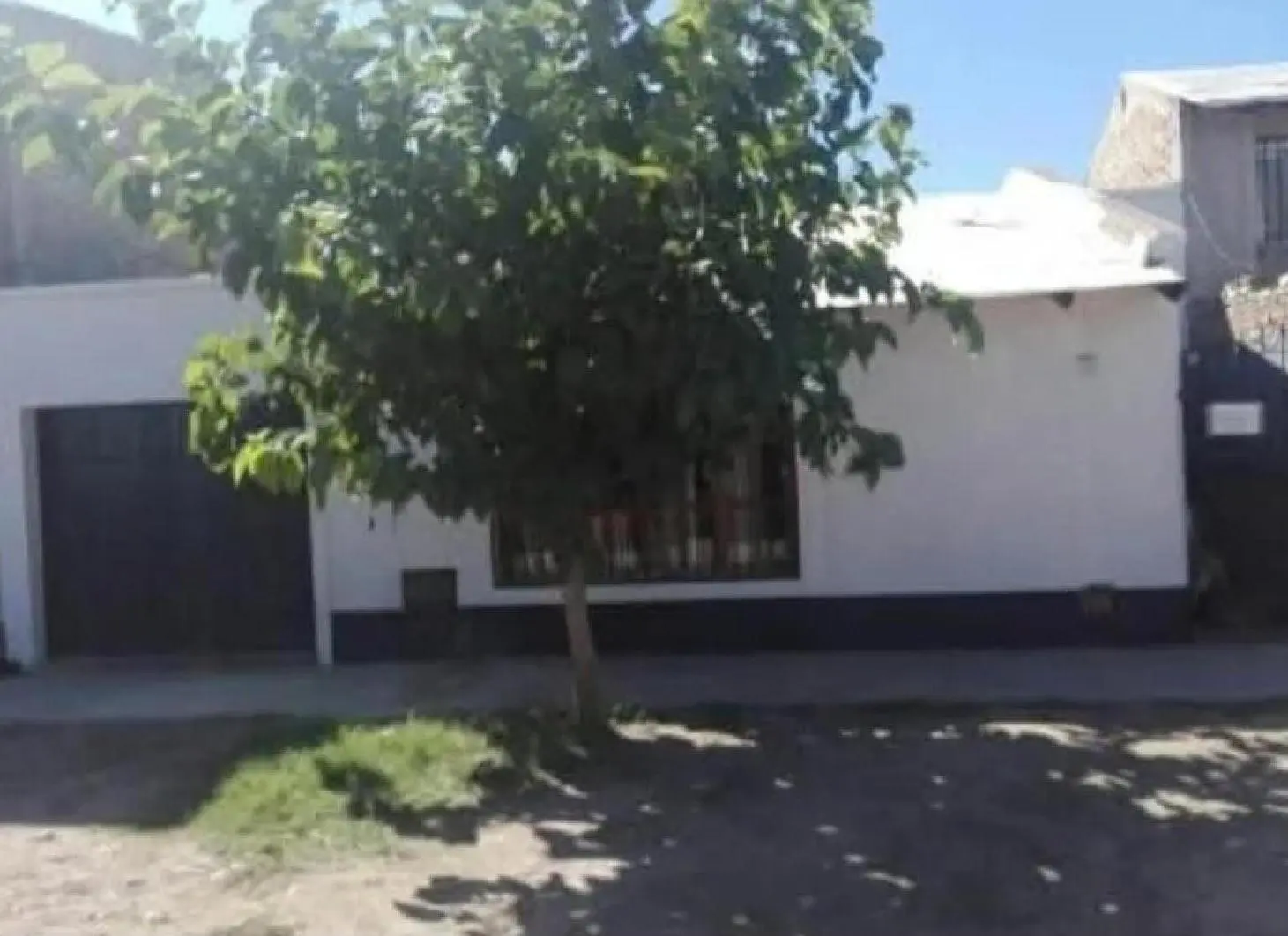 Casa en venta - 3 Dormitorios 1 Baño - Mendoza 5