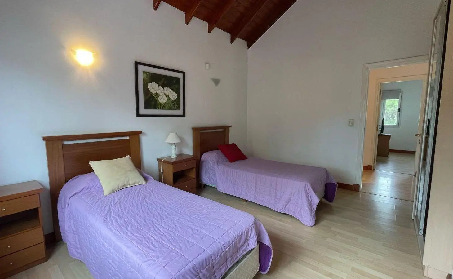Casa en venta - 5 Dormitorios 2 Baños - 1.024Mts2 - Pinamar 2