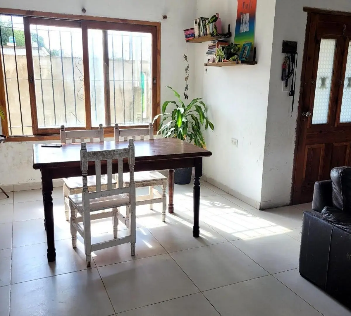 Casa en venta - 3 Dormitorios 2 Baños - La Plata 5