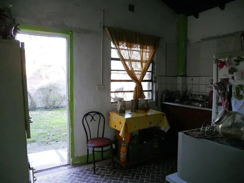 Casa en venta - 4 Dormitorios 3 Baños - Esteban Echeverría 1