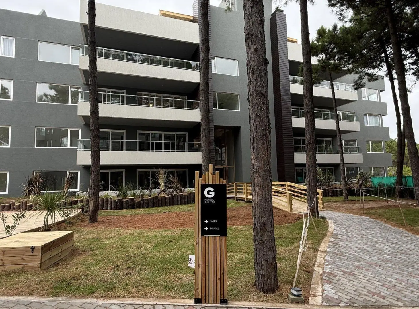 Departamento en venta - 2 Dormitorios 2 Baños - Pinamar 3